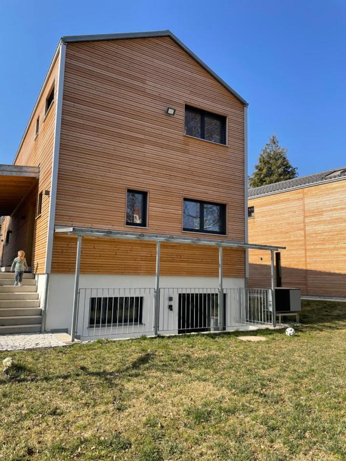 Helle Souterrain Wohnung In Laufnaehe Zum Woerthsee Worthsee Exterior photo